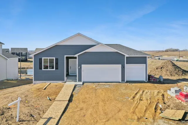 $739,000 | 3149 Seminary Drive, New Brighton, MN 55112