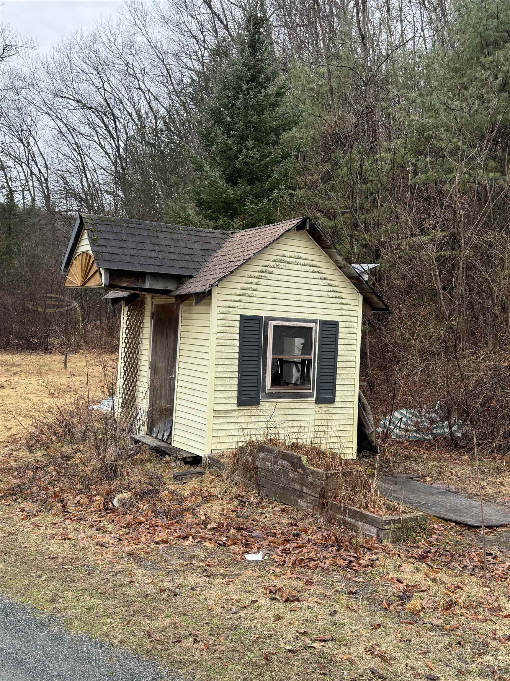 70 Broad Brook Road Vernon, VT 05354 - Photo 9 of 13 Gallery Image 9