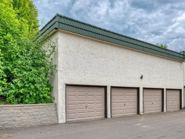 $100,000 | 12836 Nicollet Avenue, Unit 102, Burnsville, MN 55337