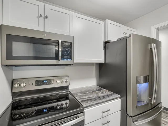 $100,000 | 12836 Nicollet Avenue, Unit 102, Burnsville, MN 55337