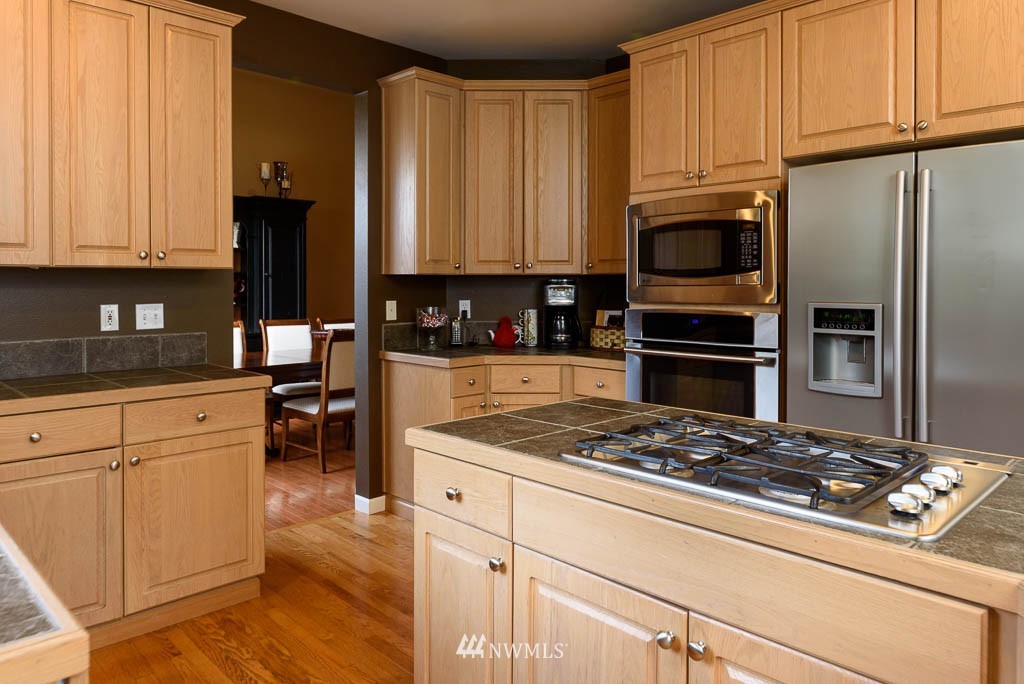 3216 175th Street Southeast Bothell, WA 98012 - Photo 7 of 25