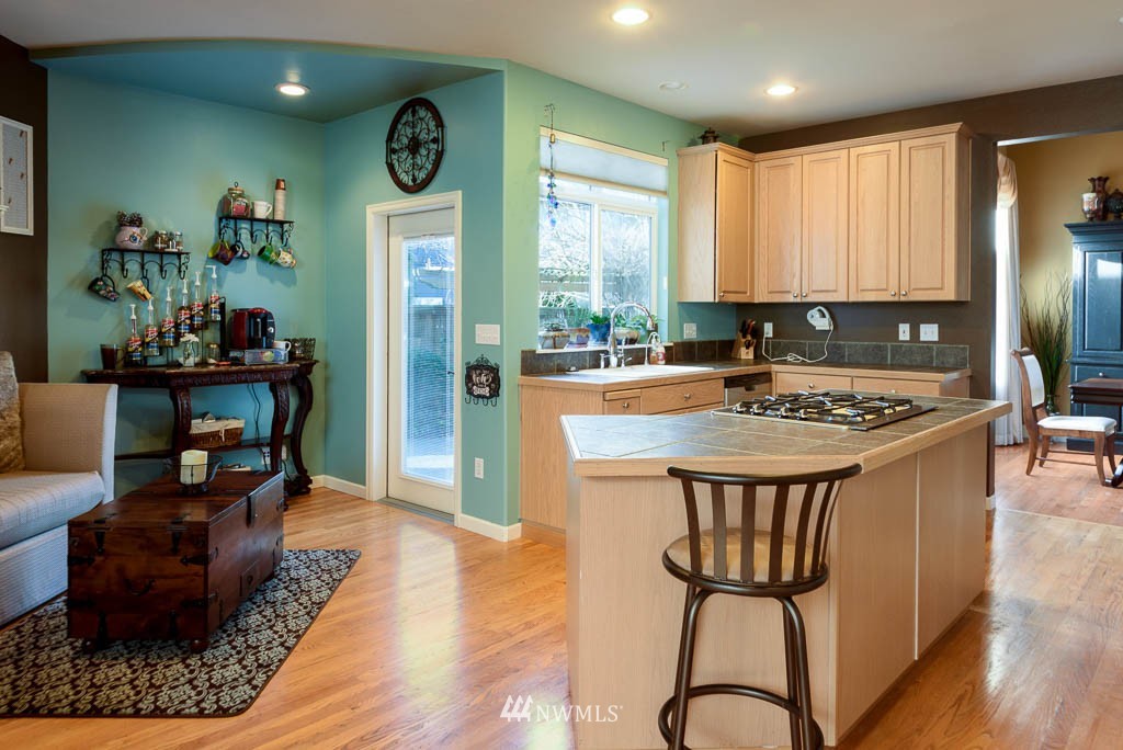 3216 175th Street Southeast Bothell, WA 98012 - Photo 8 of 25