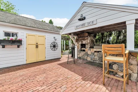 $2,500,000 | 7 Hill Wood Way, Sandwich, MA 02537