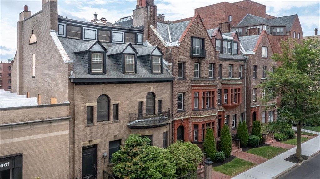 34 Elm Street Worcester, MA 01609 - Photo 3 of 42