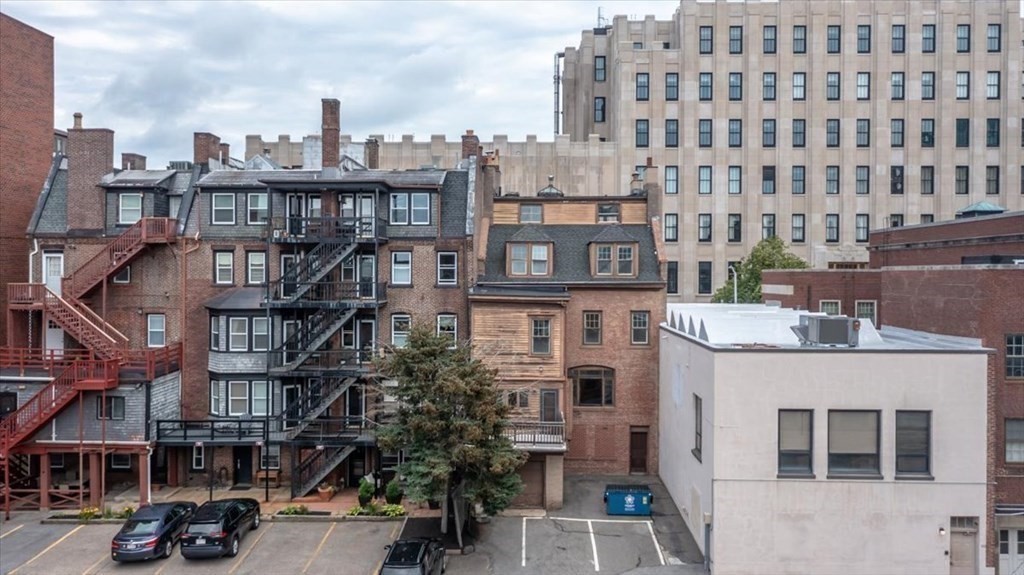 34 Elm Street Worcester, MA 01609 - Photo 35 of 42