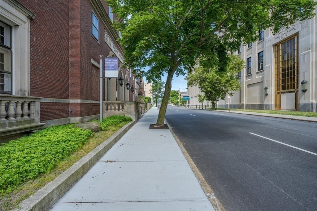 34 Elm Street Worcester, MA 01609 - Photo 37 of 42