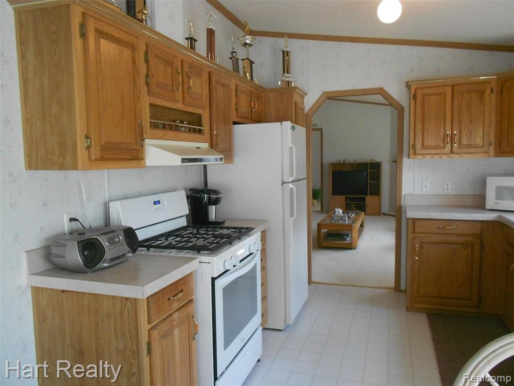 5800 Brining Road Port Hope, MI 48468 - Photo 9 of 25