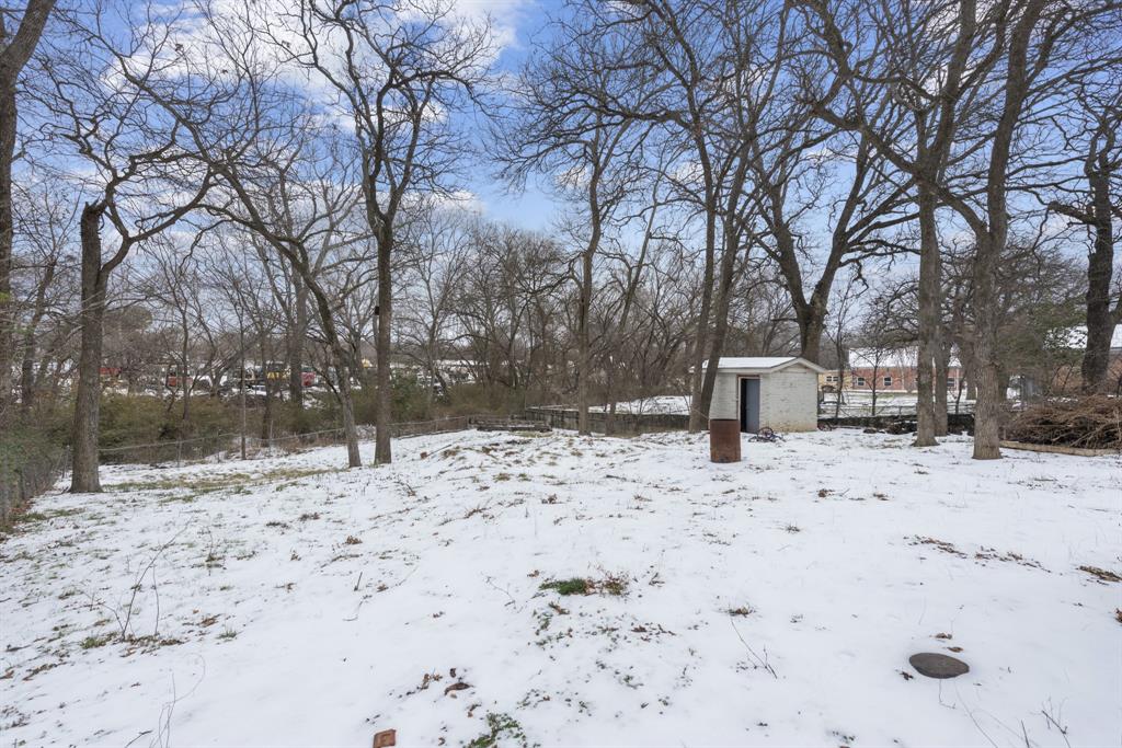 508 North Dick Price Road Kennedale, TX 76060 - Photo 33 of 34 a view of a backyard of snow