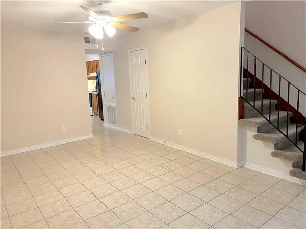 $1,350 | 1620 Hickory Avenue, Unit C, Harahan, LA 70123