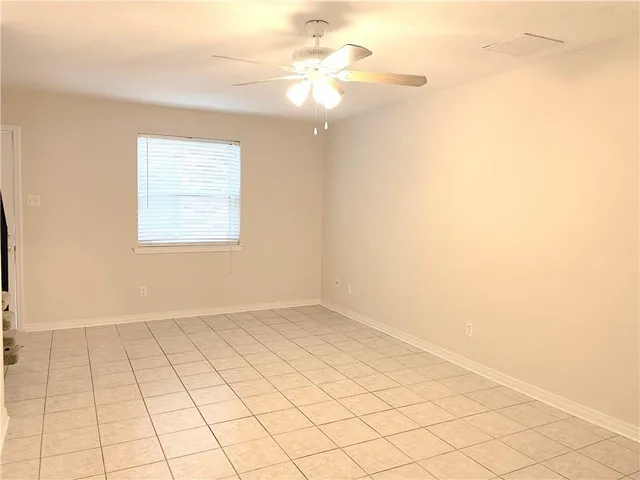 $1,400 | 1620 Hickory Avenue, Unit C, Harahan, LA 70123