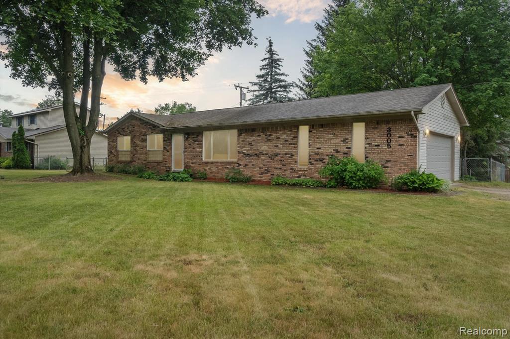 3005 West Commerce Road Milford, MI 48380 - Photo 1 of 54 Gallery Image 1
