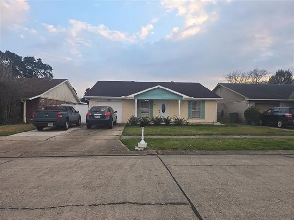 $255,000 | 5213 Eden Roc Drive, Marrero, LA 70072