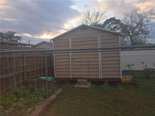 $255,000 | 5213 Eden Roc Drive, Marrero, LA 70072