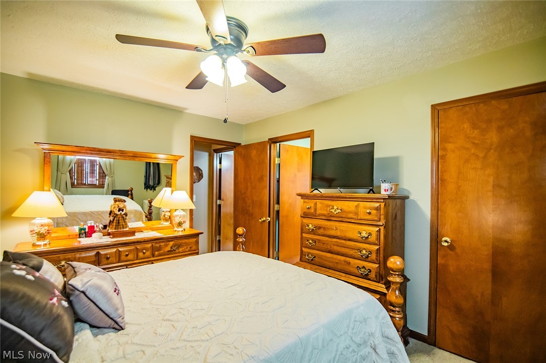 808 28th Street Vienna, WV 26105 - Photo 32 of 47
