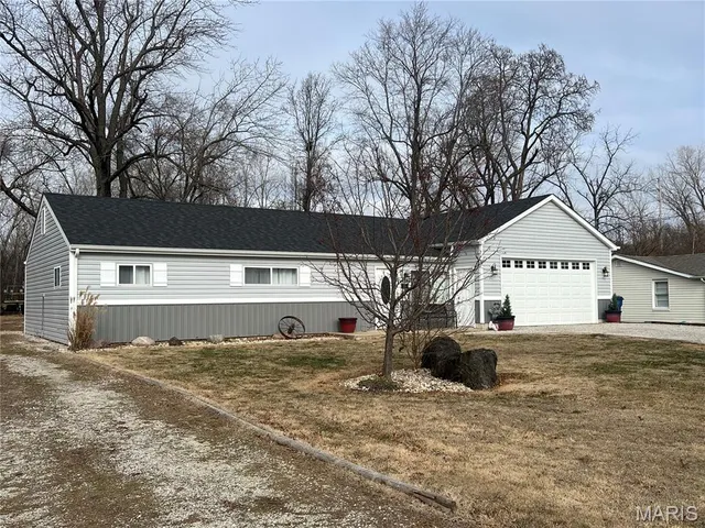 $334,900 | 121 Kunze Drive, St. Charles, MO 63303