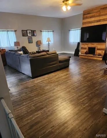 $334,900 | 121 Kunze Drive, St. Charles, MO 63303