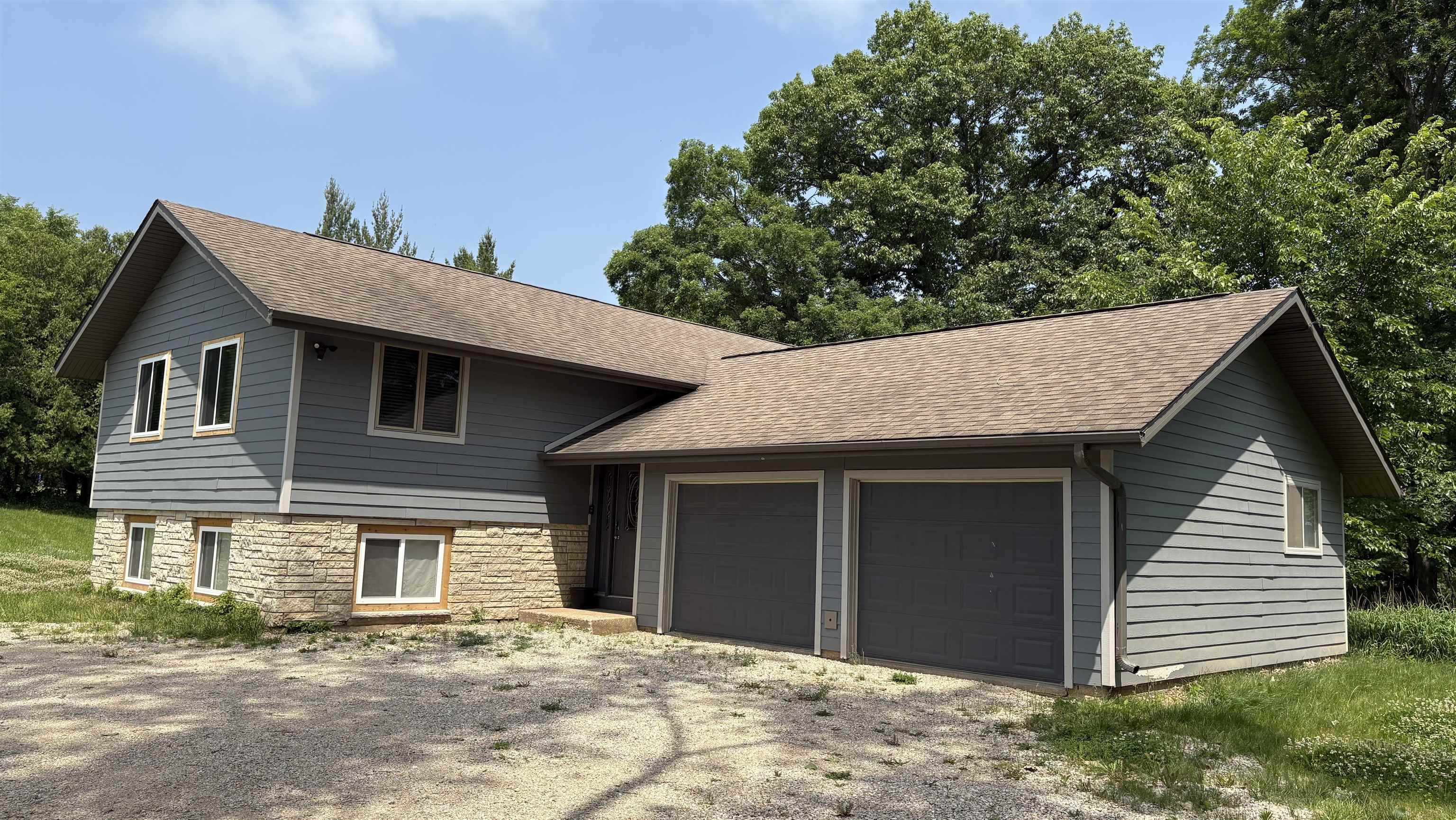 12750 West Cross Road Galena, IL 61036 - Photo 15 of 15 a front view of a house