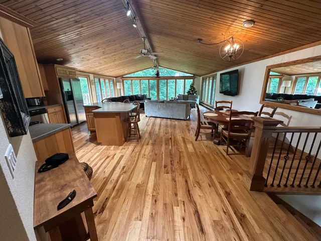 $399,000 | 12750 West Cross Road, Galena, IL 61036