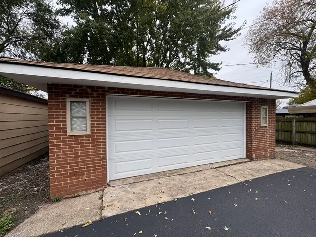 a side view of a house