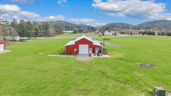 $559,950 | 9651 Bent Mountain Road, Bent Mountain, VA 24059