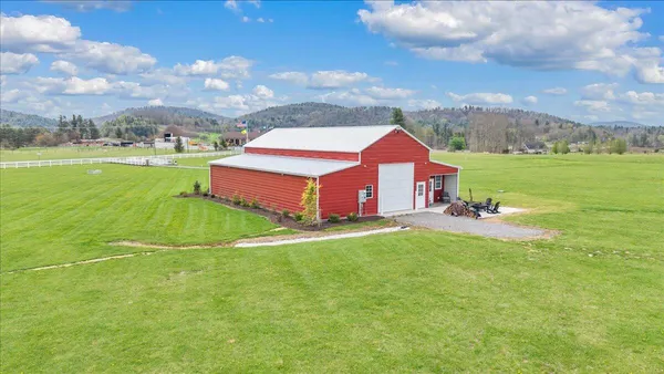$559,950 | 9651 Bent Mountain Road, Bent Mountain, VA 24059