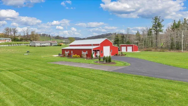 $559,950 | 9651 Bent Mountain Road, Bent Mountain, VA 24059