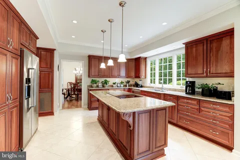 $1,550,000 | 5501 West Ridge View Drive, Fairfax, VA 22030