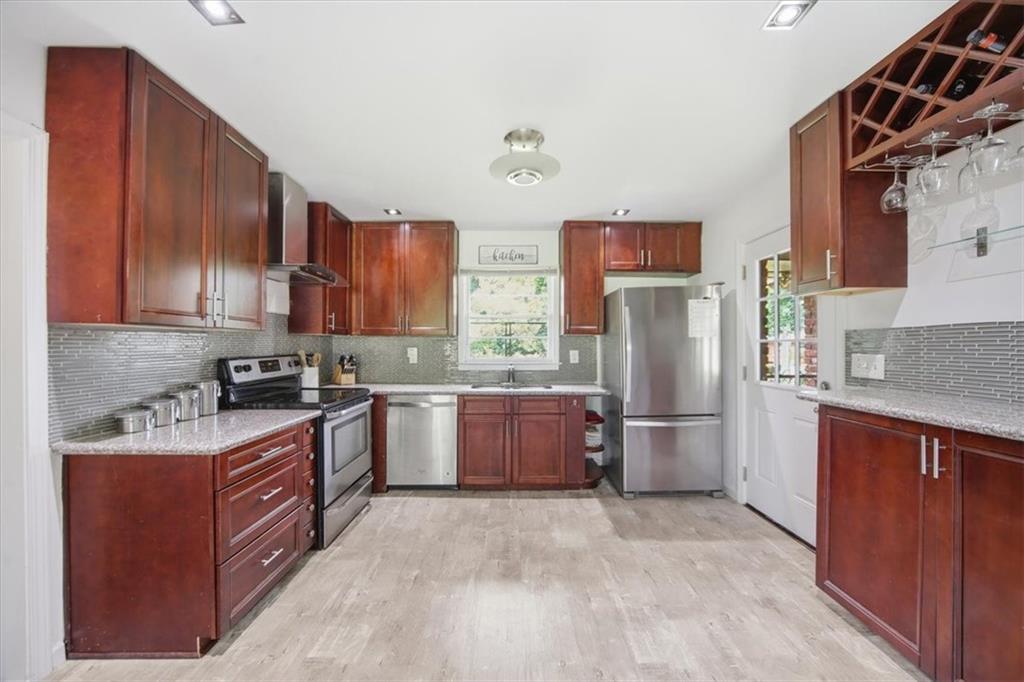 2257 Colleen Court Decatur, GA 30032 - Photo 7 of 36