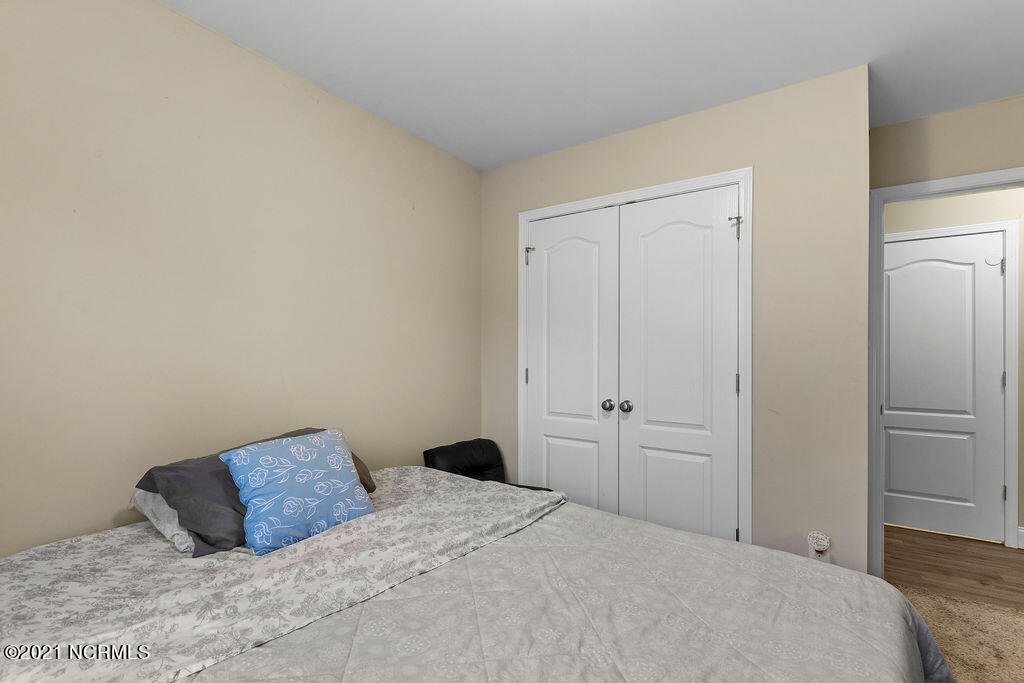 207 Sheffield Road Jacksonville, NC 28546 - Photo 17 of 30 ECF6F8A4-DAC2-42BD-AB93-4C981CC0C5B0