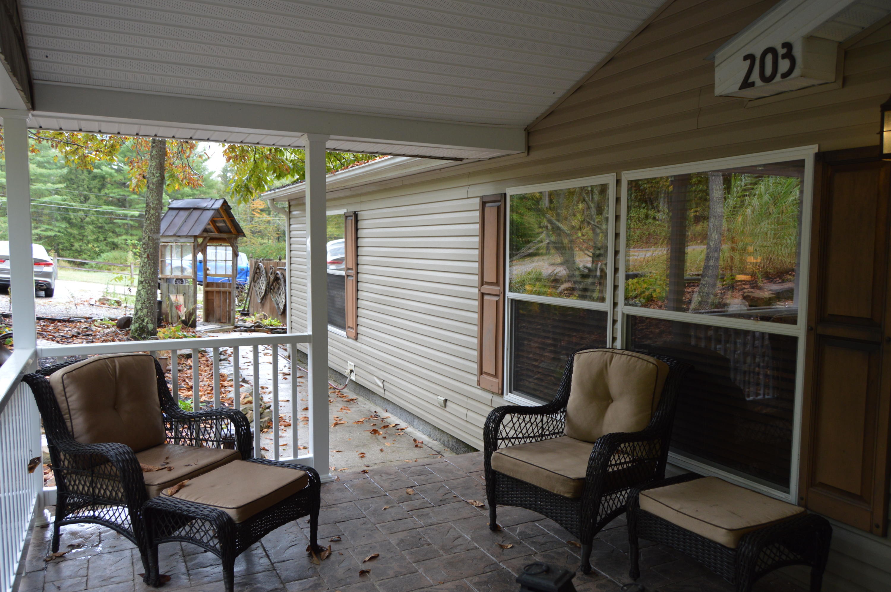 203 Blake Road Oakdale, TN 37829 - Photo 8 of 36 DSC_0144