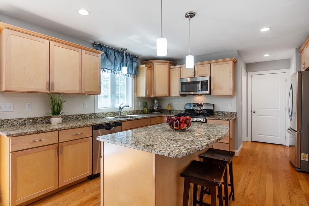 41 Birch Road Westford, MA 01886 - Photo 11 of 31 Gallery Image 11