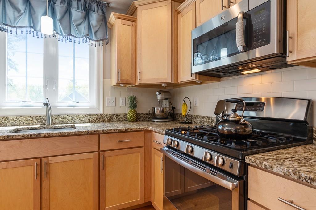 41 Birch Road Westford, MA 01886 - Photo 12 of 31 Gallery Image 12