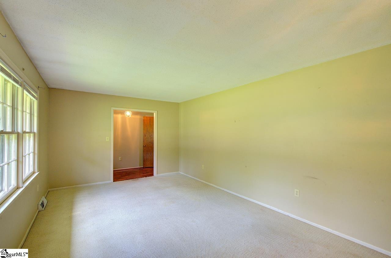 323 Maria Drive Anderson, SC 29625 - Photo 12 of 36