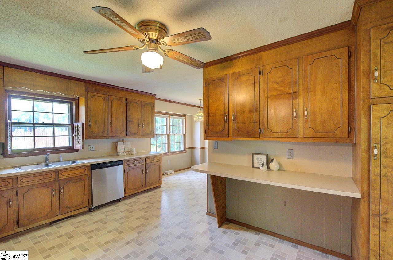 323 Maria Drive Anderson, SC 29625 - Photo 17 of 36