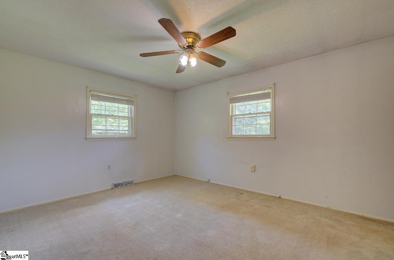 323 Maria Drive Anderson, SC 29625 - Photo 32 of 36