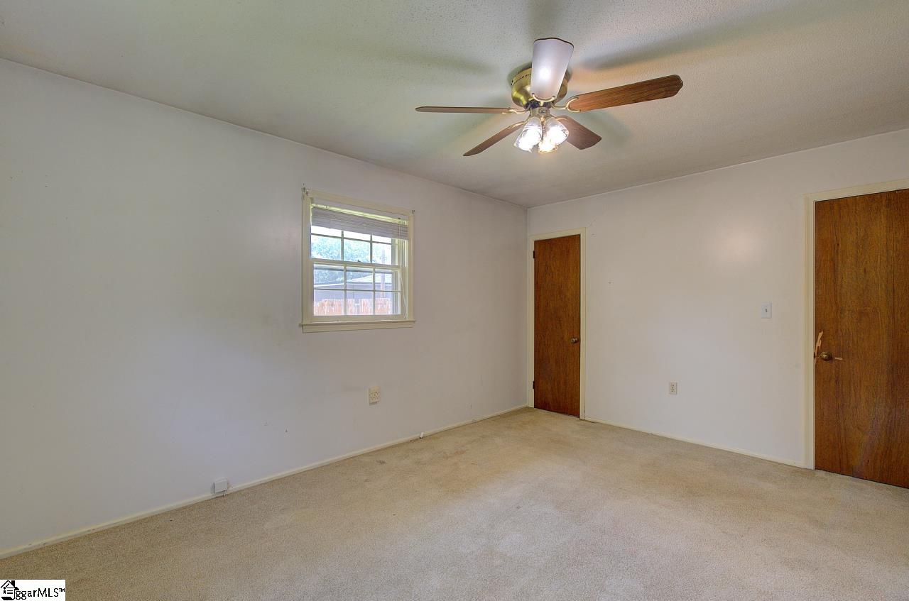 323 Maria Drive Anderson, SC 29625 - Photo 33 of 36