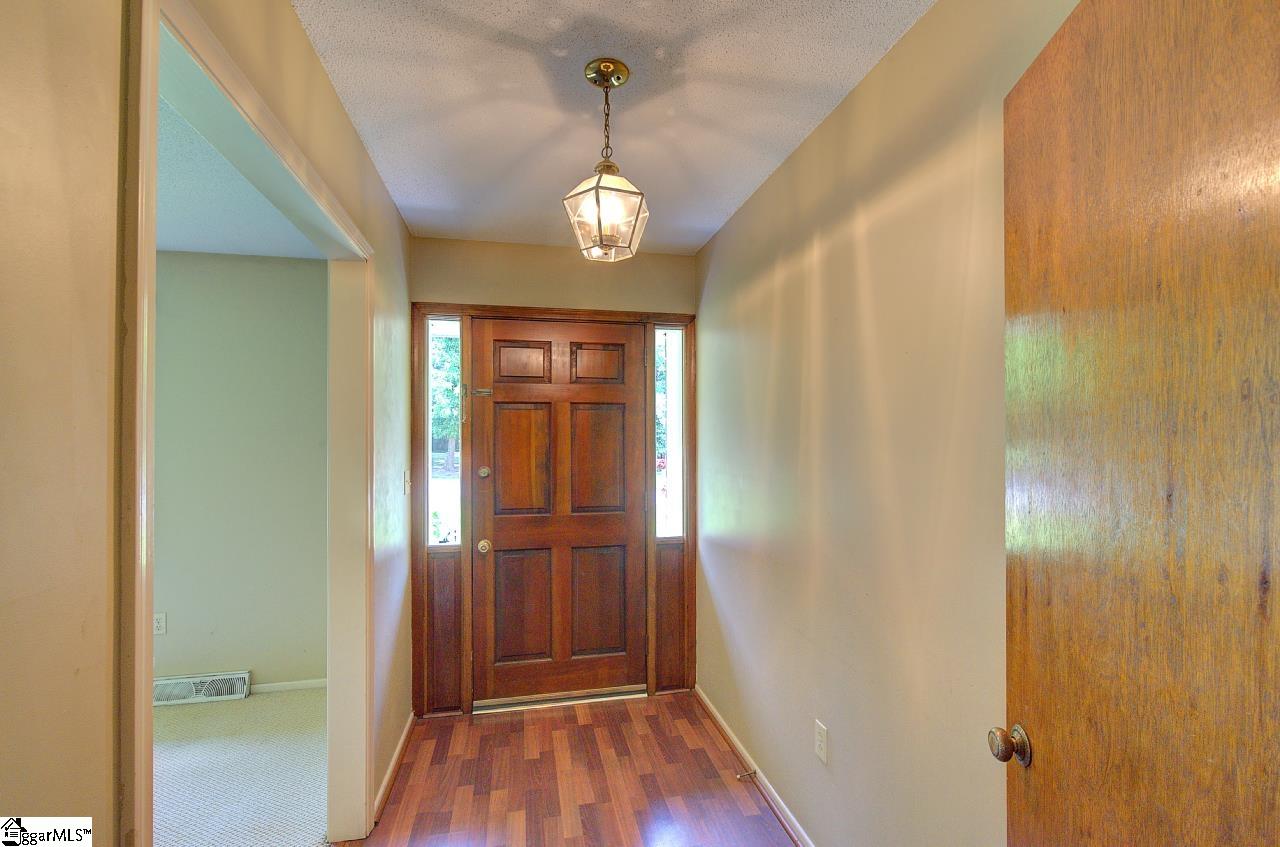 323 Maria Drive Anderson, SC 29625 - Photo 9 of 36