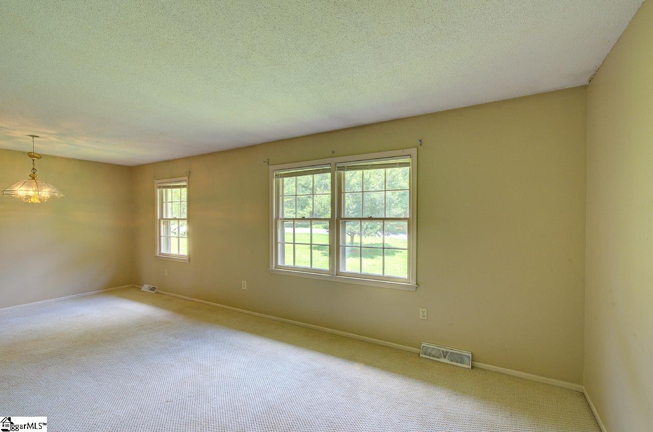 323 Maria Drive Anderson, SC 29625 - Photo 10 of 36