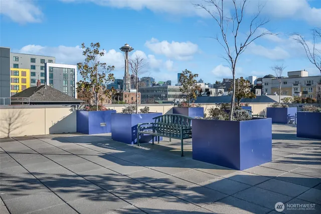 $350,000 | 17 West Mercer Street, Unit 217, Seattle, WA 98119