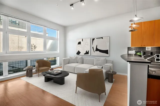 $350,000 | 17 West Mercer Street, Unit 217, Seattle, WA 98119