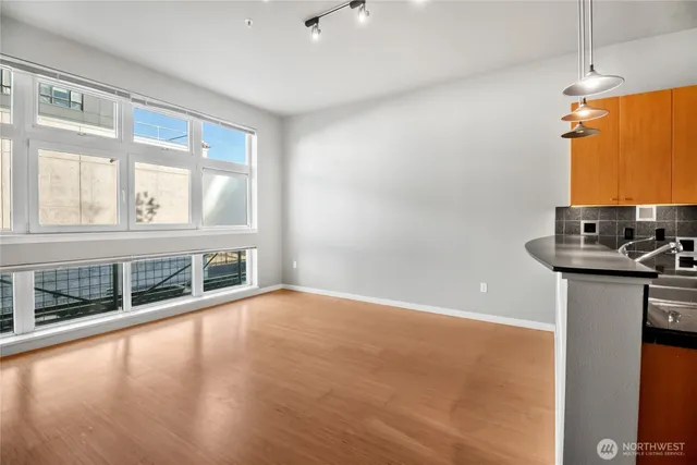 $350,000 | 17 West Mercer Street, Unit 217, Seattle, WA 98119