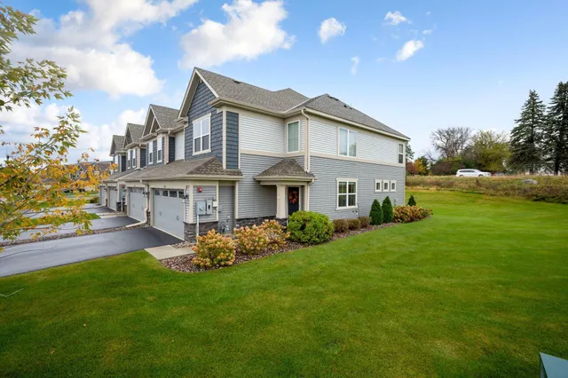 $365,000 | 1772 Emerson Court, Chaska, MN 55318