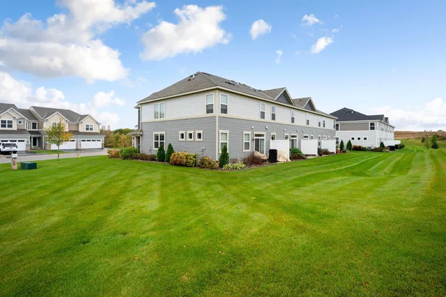 $365,000 | 1772 Emerson Court, Chaska, MN 55318