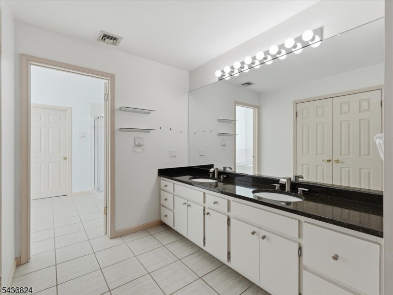 1079 Hoffman Road Bridgewater, NJ 08807 - Photo 30 of 50
