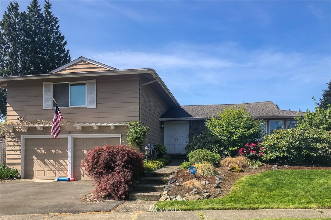 10609 Northeast 198th Street Bothell, WA 98011 - Photo 1 of 25 Gallery Image 1