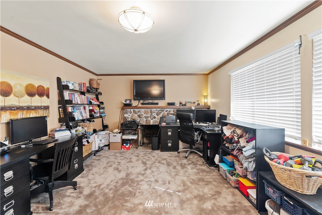 10609 Northeast 198th Street Bothell, WA 98011 - Photo 17 of 25 Gallery Image 17