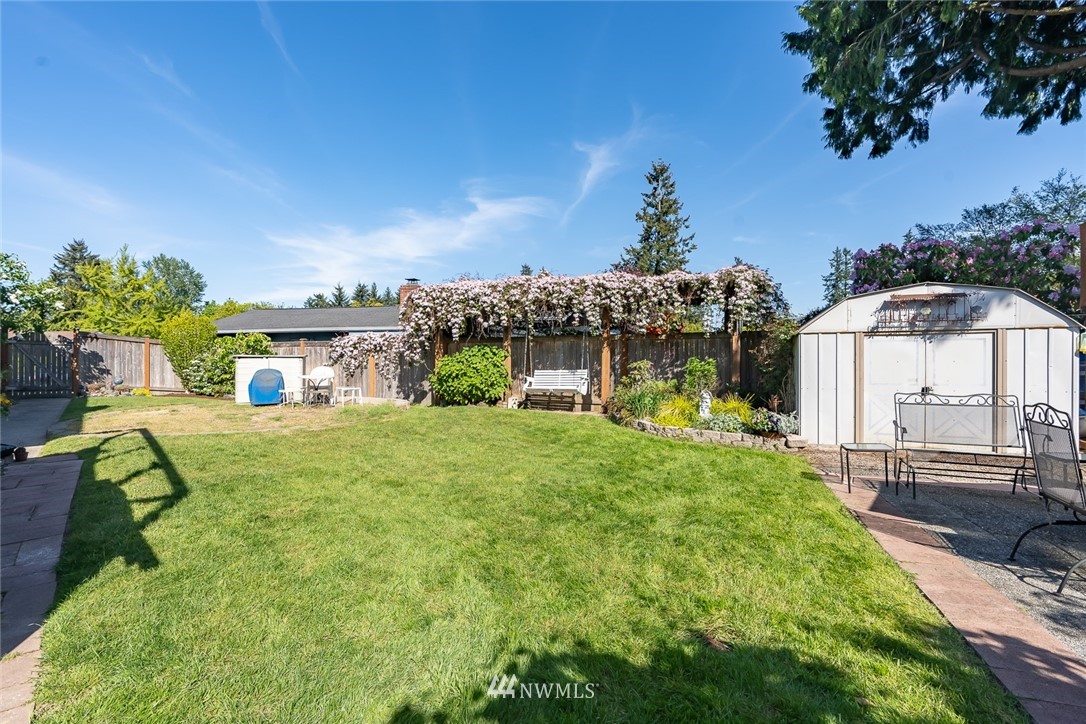 10609 Northeast 198th Street Bothell, WA 98011 - Photo 24 of 25 Gallery Image 24