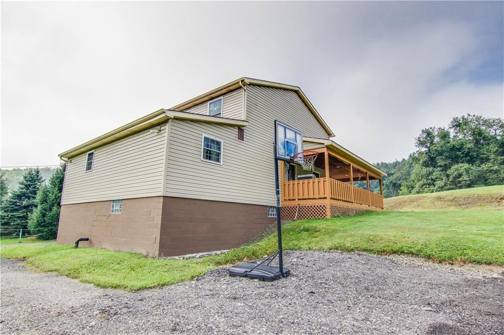 1053 Baileys Run Road Tarentum, PA 15084 - Photo 5 of 25 Gallery Image 5