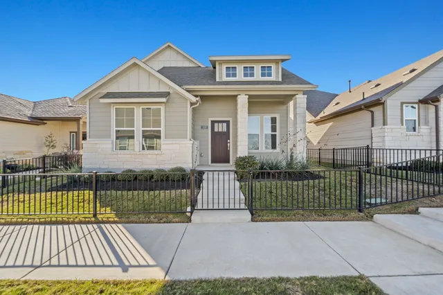 $2,900 | 217 Pinnacle Lane, Kyle, TX 78640