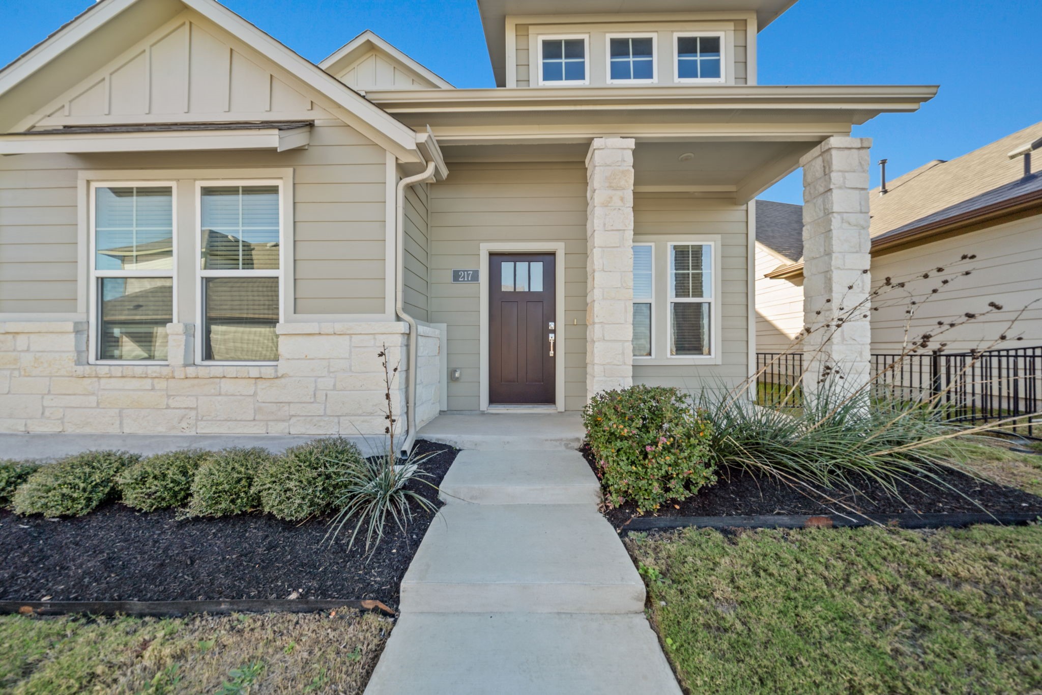 217 Pinnacle Lane Kyle, TX 78640 - Photo 3 of 33